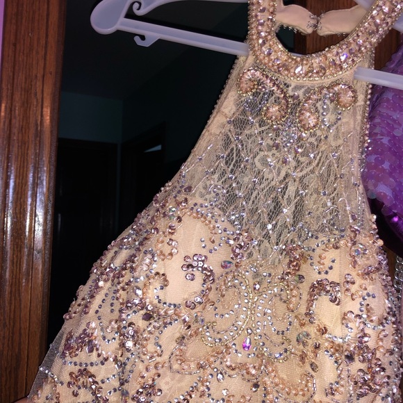 Prom dress - Picture 4 of 8